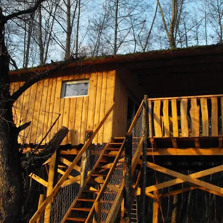 Des Cerfs Luxury tent